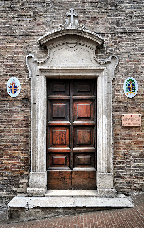 Door in Urbino #9